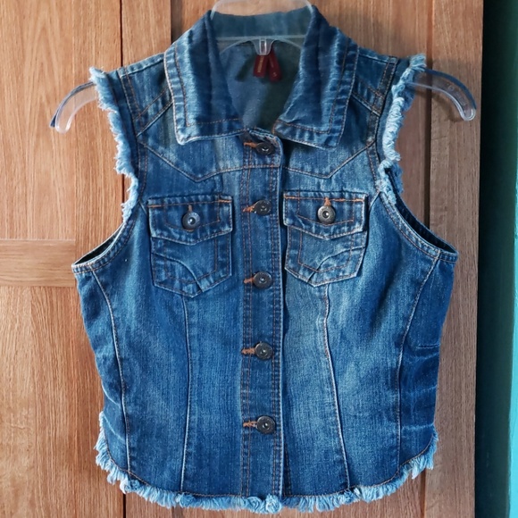 Jean Vest, Fringed & Distressed szS - Picture 1 of 8